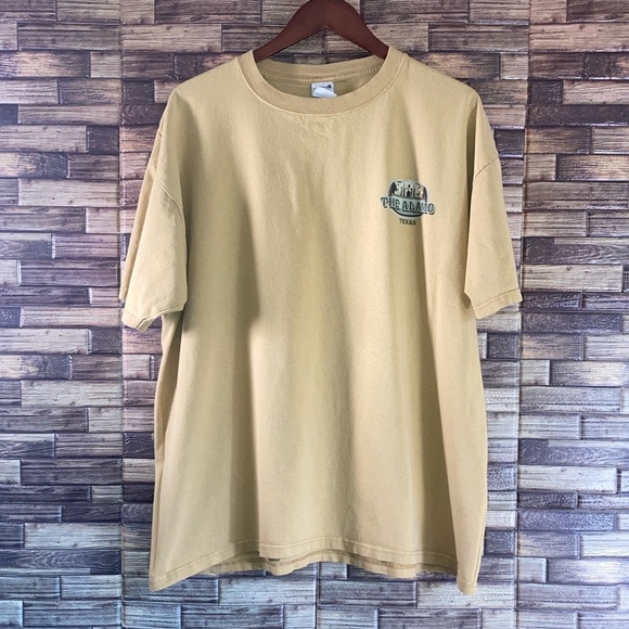 Men’s EUC Vintage 90’s Yellow Anvil San Antonio The Alamo T Shirt 2XL - Picture 1 of 7